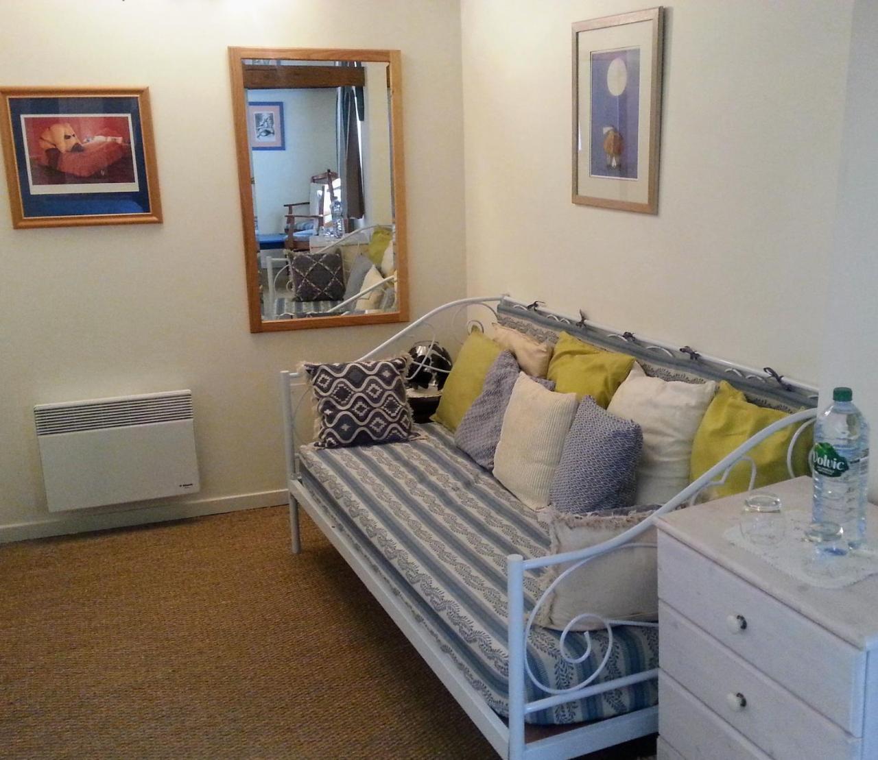 Chambre D'Hotes Oiron, Deux Sevres - Not Near Taize, Burgundy Bed and Breakfast Exterior foto
